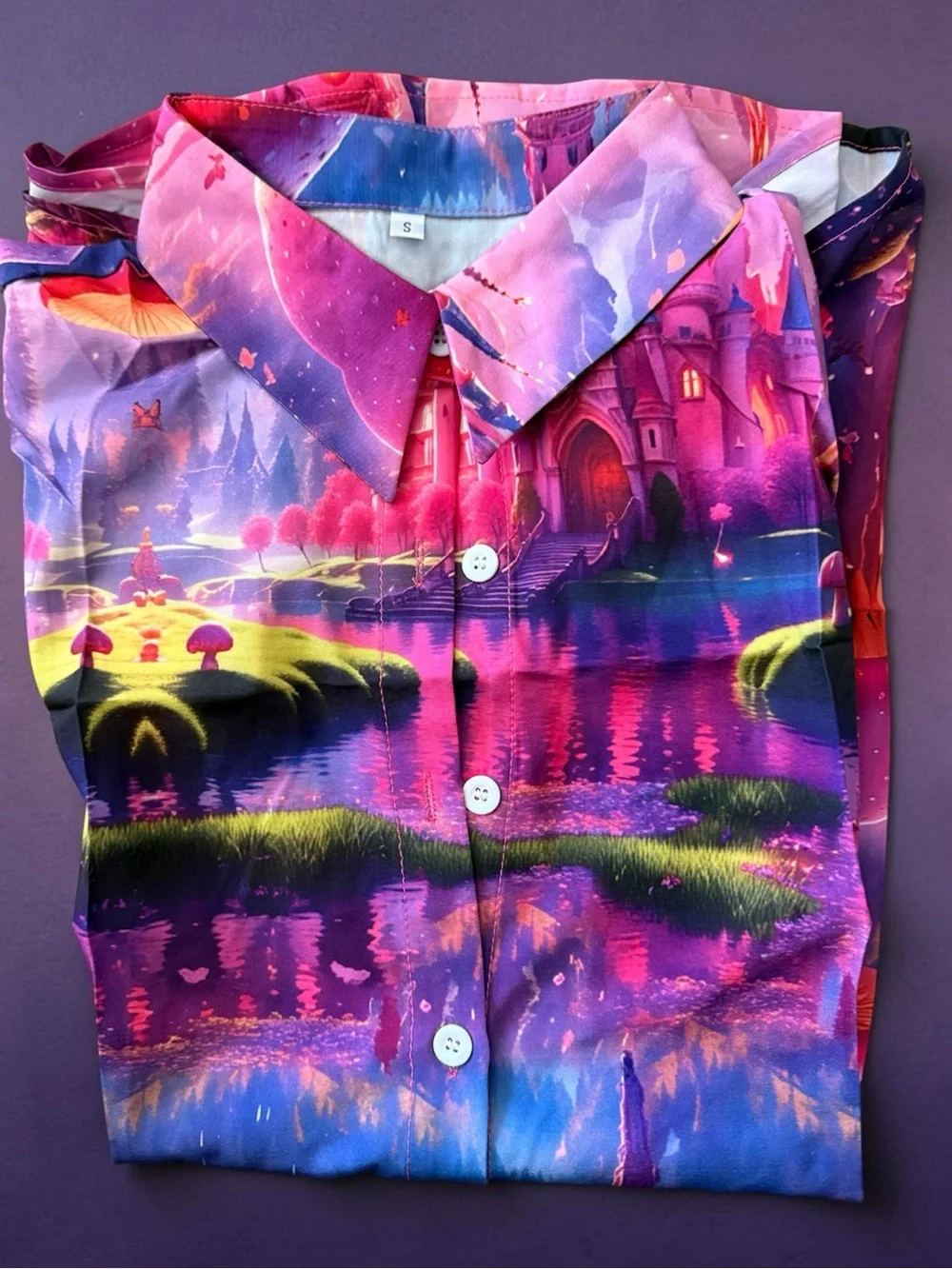 🍄 Men's Short-Sleeve Purple Mushroom Graphic Button-Up Shirt